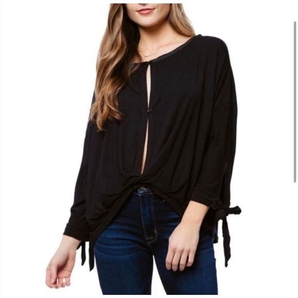Free People Women's Keepin' On Twist Front Button Tie Sleeve Top Black‎ Size XS - Picture 11 of 11